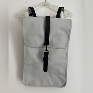 NEW RAINS BACKPACK, MINI IN ASH
